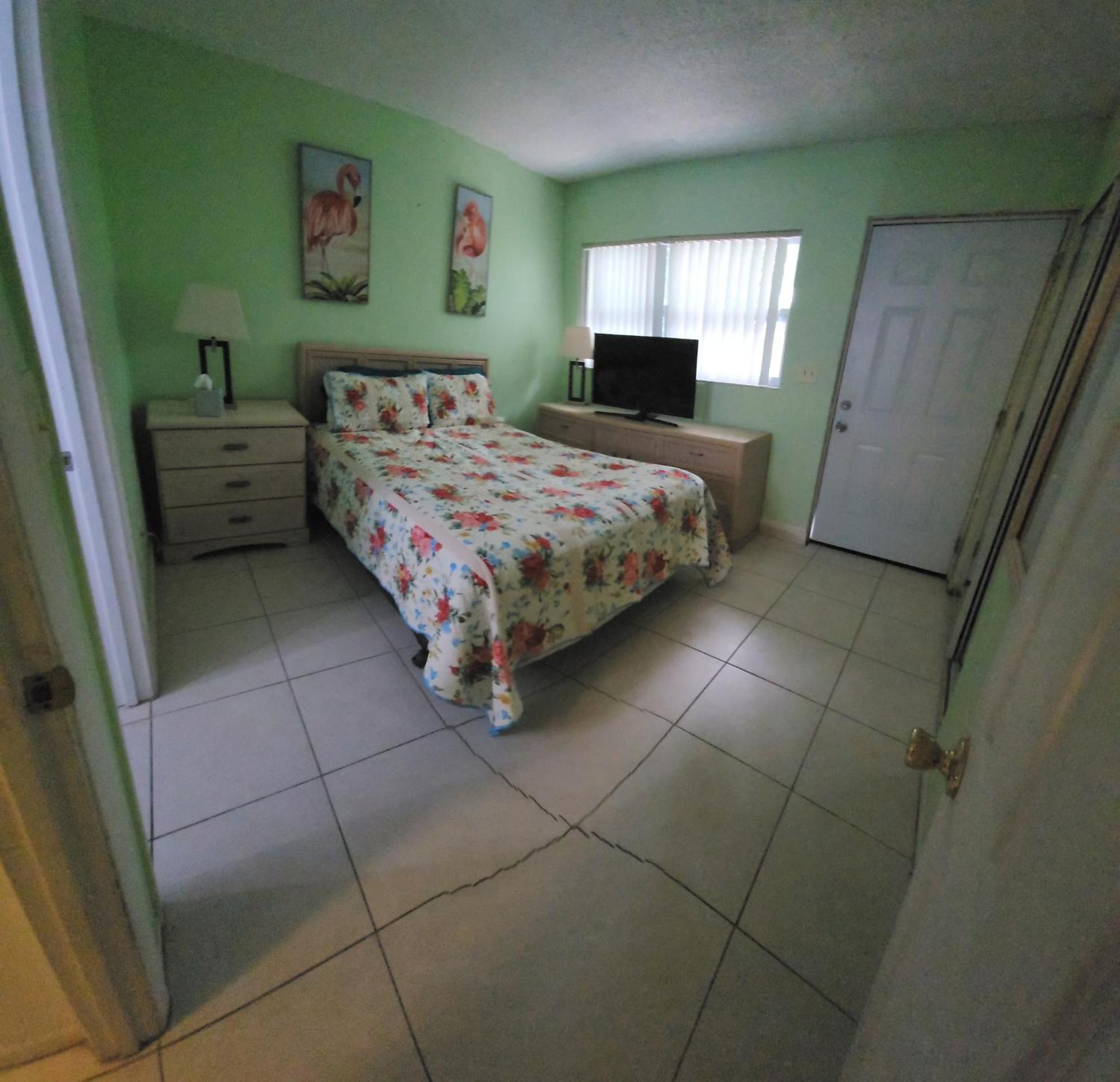 Marion Lane Suites Cocoa Beach Extérieur photo